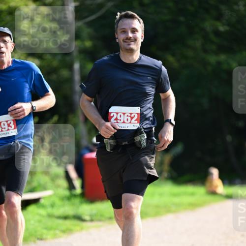 27.09.2026 - 35. Volkslauf durch das schöne Alstertal Dr. Thomas Lammeyer http://msf.ph/oto/10580258 27.09.2026 12:14:02 Laufen 193, 2962, 79 meine-sportfotos.de