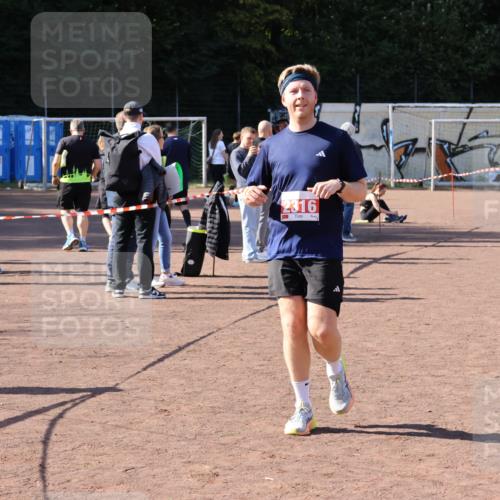 27.09.2026 - 35. Volkslauf durch das schöne Alstertal Strokosch-Dieckow http://msf.ph/oto/10580313 27.09.2026 12:54:25 Ziel 2069, 2316 meine-sportfotos.de