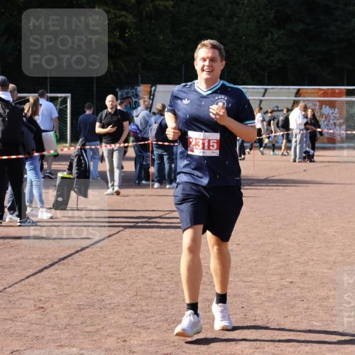 27.09.2026 - 35. Volkslauf durch das schöne Alstertal Strokosch-Dieckow http://msf.ph/oto/10580350 27.09.2026 12:54:34 Ziel 2315 meine-sportfotos.de