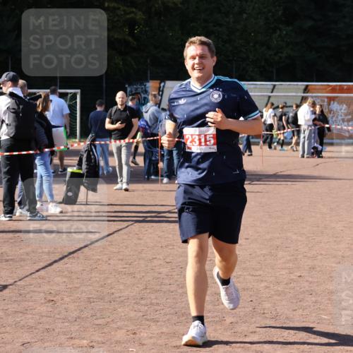 27.09.2026 - 35. Volkslauf durch das schöne Alstertal Strokosch-Dieckow http://msf.ph/oto/10580360 27.09.2026 12:54:34 Ziel 2315 meine-sportfotos.de