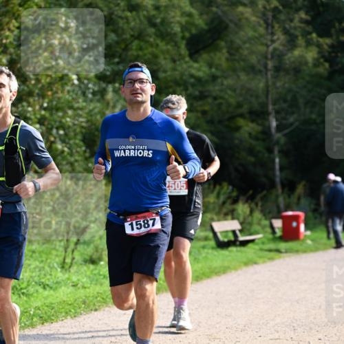 27.09.2026 - 35. Volkslauf durch das schöne Alstertal Dr. Thomas Lammeyer http://msf.ph/oto/10580382 27.09.2026 12:15:05 Laufen 1587, 2505 meine-sportfotos.de