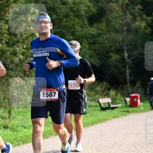 27.09.2026 - 35. Volkslauf durch das schöne Alstertal Dr. Thomas Lammeyer http://msf.ph/oto/10580384 27.09.2026 12:15:05 Laufen 1587, 2505 meine-sportfotos.de