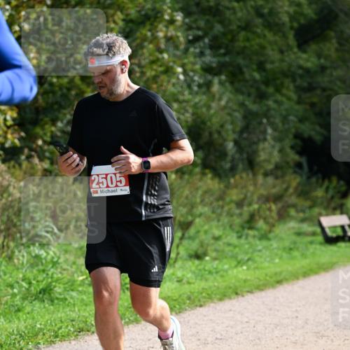 27.09.2026 - 35. Volkslauf durch das schöne Alstertal Dr. Thomas Lammeyer http://msf.ph/oto/10580389 27.09.2026 12:15:06 Laufen 3, 2505 meine-sportfotos.de