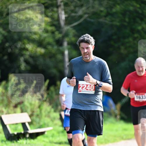 27.09.2026 - 35. Volkslauf durch das schöne Alstertal Dr. Thomas Lammeyer http://msf.ph/oto/10580404 27.09.2026 12:15:31 Laufen 2240, 1000, 1633 meine-sportfotos.de