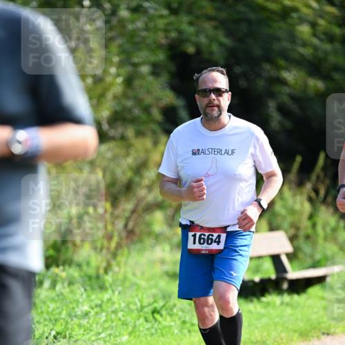 27.09.2026 - 35. Volkslauf durch das schöne Alstertal Dr. Thomas Lammeyer http://msf.ph/oto/10580423 27.09.2026 12:15:34 Laufen 1664 meine-sportfotos.de