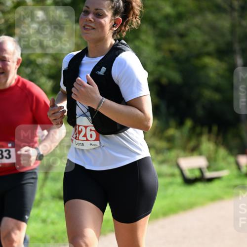 27.09.2026 - 35. Volkslauf durch das schöne Alstertal Dr. Thomas Lammeyer http://msf.ph/oto/10580436 27.09.2026 12:15:37 Laufen 33, 426 meine-sportfotos.de