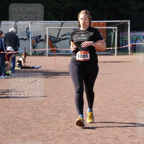 27.09.2026 - 35. Volkslauf durch das schöne Alstertal Strokosch-Dieckow http://msf.ph/oto/10580454 27.09.2026 12:55:46 Ziel 1091 meine-sportfotos.de
