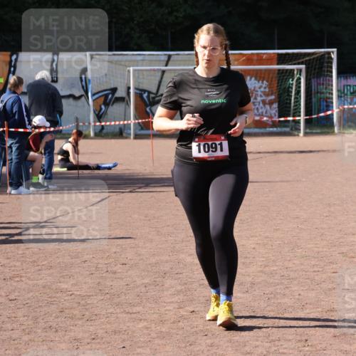 27.09.2026 - 35. Volkslauf durch das schöne Alstertal Strokosch-Dieckow http://msf.ph/oto/10580476 27.09.2026 12:55:46 Ziel 1091 meine-sportfotos.de