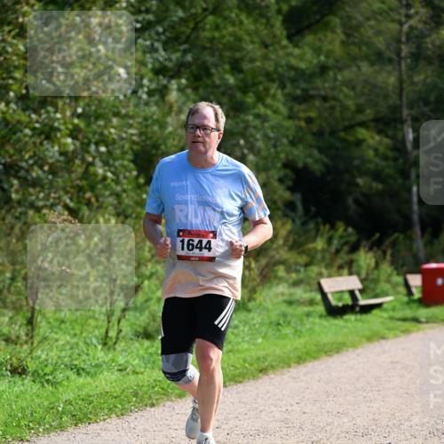 27.09.2026 - 35. Volkslauf durch das schöne Alstertal Dr. Thomas Lammeyer http://msf.ph/oto/10580593 27.09.2026 12:16:47 Laufen 1644 meine-sportfotos.de