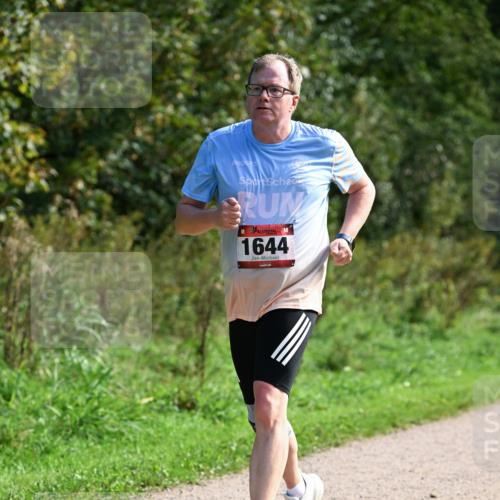 27.09.2026 - 35. Volkslauf durch das schöne Alstertal Dr. Thomas Lammeyer http://msf.ph/oto/10580599 27.09.2026 12:16:47 Laufen 1644 meine-sportfotos.de