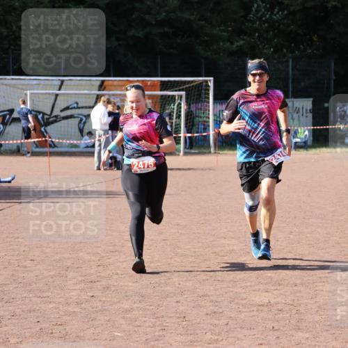 27.09.2026 - 35. Volkslauf durch das schöne Alstertal Strokosch-Dieckow http://msf.ph/oto/10580643 27.09.2026 12:57:34 Ziel 2474, 2475 meine-sportfotos.de