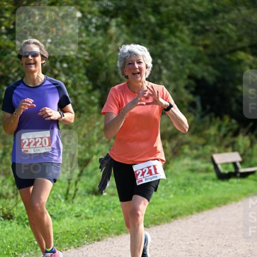 27.09.2026 - 35. Volkslauf durch das schöne Alstertal Dr. Thomas Lammeyer http://msf.ph/oto/10580669 27.09.2026 12:17:36 Laufen 2220, 2218 meine-sportfotos.de