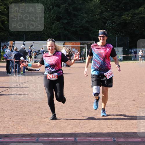 27.09.2026 - 35. Volkslauf durch das schöne Alstertal Strokosch-Dieckow http://msf.ph/oto/10580685 27.09.2026 12:57:36 Ziel 2474, 2475 meine-sportfotos.de