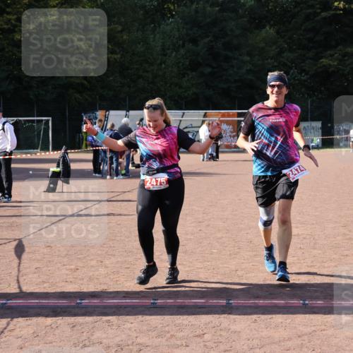 27.09.2026 - 35. Volkslauf durch das schöne Alstertal Strokosch-Dieckow http://msf.ph/oto/10580693 27.09.2026 12:57:36 Ziel 2474, 2475 meine-sportfotos.de