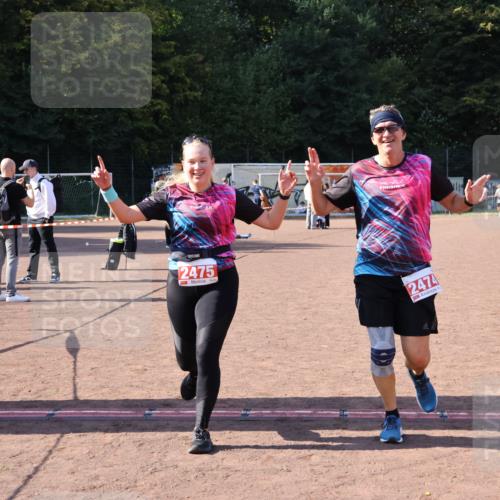 27.09.2026 - 35. Volkslauf durch das schöne Alstertal Strokosch-Dieckow http://msf.ph/oto/10580728 27.09.2026 12:57:37 Ziel 2474, 2475 meine-sportfotos.de