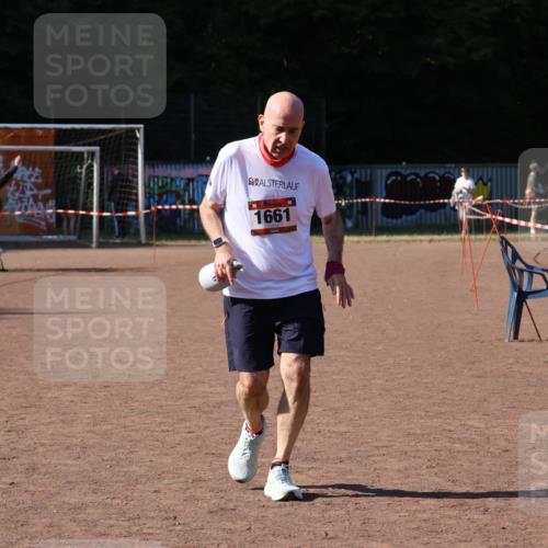 27.09.2026 - 35. Volkslauf durch das schöne Alstertal Strokosch-Dieckow http://msf.ph/oto/10580928 27.09.2026 12:59:04 Ziel 1661, 2221 meine-sportfotos.de