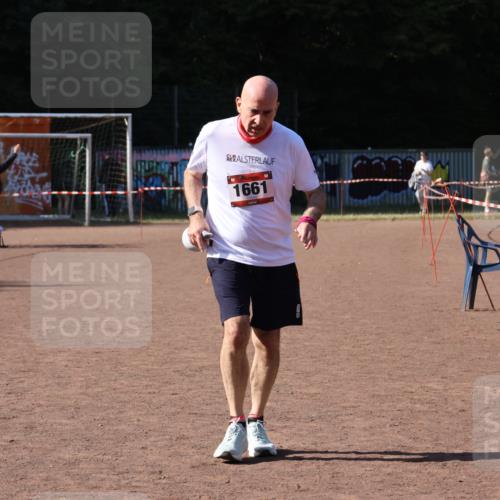 27.09.2026 - 35. Volkslauf durch das schöne Alstertal Strokosch-Dieckow http://msf.ph/oto/10580937 27.09.2026 12:59:04 Ziel 1661, 2221 meine-sportfotos.de