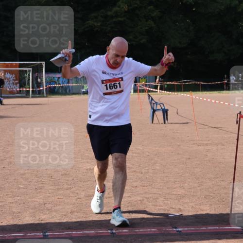 27.09.2026 - 35. Volkslauf durch das schöne Alstertal Strokosch-Dieckow http://msf.ph/oto/10580996 27.09.2026 12:59:06 Ziel 1661, 2221 meine-sportfotos.de
