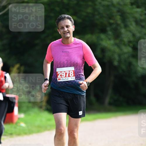 27.09.2026 - 35. Volkslauf durch das schöne Alstertal Dr. Thomas Lammeyer http://msf.ph/oto/10581011 27.09.2026 12:22:08 Laufen 2978 meine-sportfotos.de