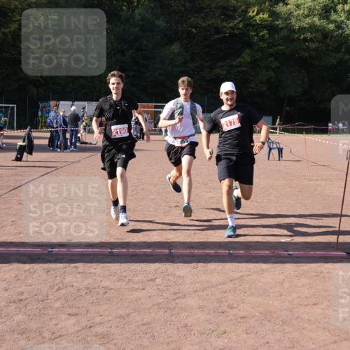 27.09.2026 - 35. Volkslauf durch das schöne Alstertal Strokosch-Dieckow http://msf.ph/oto/10581053 27.09.2026 12:59:30 Ziel 1653, 2175, 2190 meine-sportfotos.de