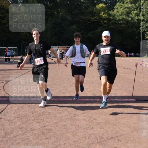 27.09.2026 - 35. Volkslauf durch das schöne Alstertal Strokosch-Dieckow http://msf.ph/oto/10581088 27.09.2026 12:59:31 Ziel 1653, 2175, 2190 meine-sportfotos.de
