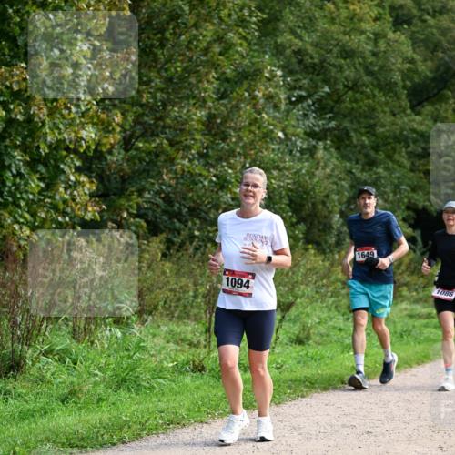 27.09.2026 - 35. Volkslauf durch das schöne Alstertal Dr. Thomas Lammeyer http://msf.ph/oto/10581375 27.09.2026 12:25:15 Laufen 1094, 1649, 1086 meine-sportfotos.de