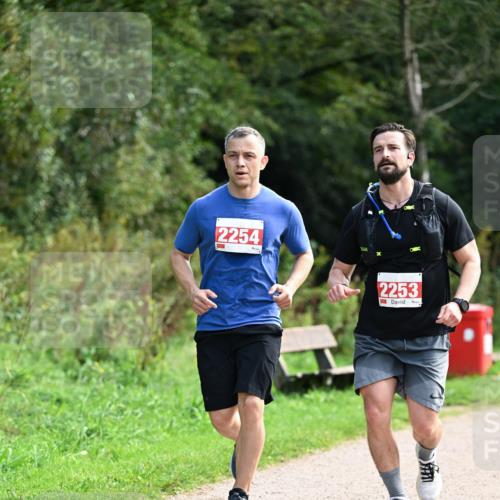 27.09.2026 - 35. Volkslauf durch das schöne Alstertal Dr. Thomas Lammeyer http://msf.ph/oto/10581468 27.09.2026 12:25:35 Laufen 2254, 2253 meine-sportfotos.de
