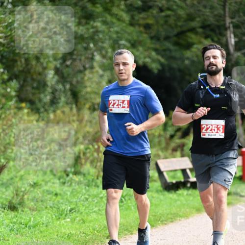 27.09.2026 - 35. Volkslauf durch das schöne Alstertal Dr. Thomas Lammeyer http://msf.ph/oto/10581470 27.09.2026 12:25:35 Laufen 2254, 2253 meine-sportfotos.de