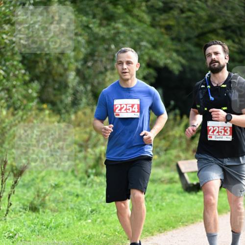 27.09.2026 - 35. Volkslauf durch das schöne Alstertal Dr. Thomas Lammeyer http://msf.ph/oto/10581473 27.09.2026 12:25:35 Laufen 2254, 2253 meine-sportfotos.de