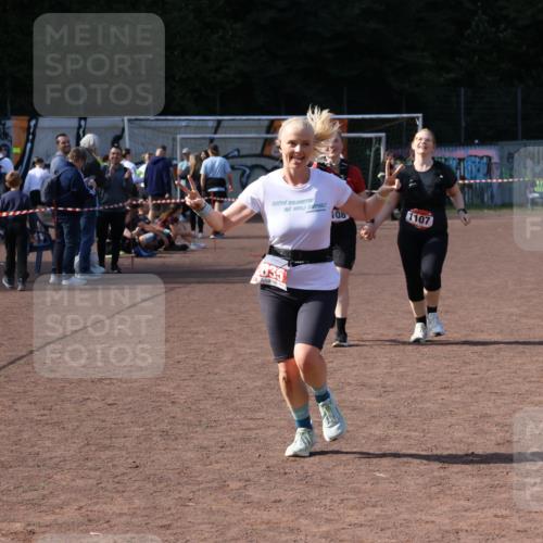 27.09.2026 - 35. Volkslauf durch das schöne Alstertal Strokosch-Dieckow http://msf.ph/oto/10581521 27.09.2026 13:02:26 Ziel 1107, 1108, 2035 meine-sportfotos.de