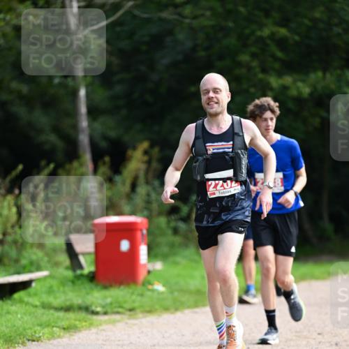 27.09.2026 - 35. Volkslauf durch das schöne Alstertal Dr. Thomas Lammeyer http://msf.ph/oto/10581537 27.09.2026 12:26:25 Laufen 2204 meine-sportfotos.de