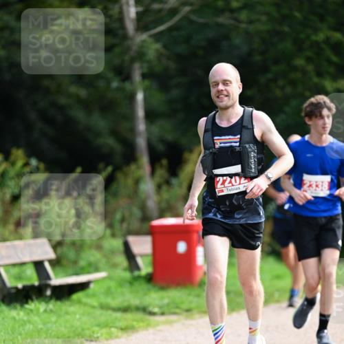 27.09.2026 - 35. Volkslauf durch das schöne Alstertal Dr. Thomas Lammeyer http://msf.ph/oto/10581542 27.09.2026 12:26:25 Laufen 220, 2338 meine-sportfotos.de