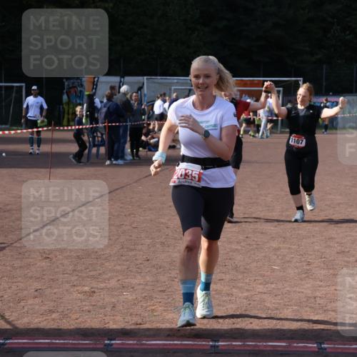 27.09.2026 - 35. Volkslauf durch das schöne Alstertal Strokosch-Dieckow http://msf.ph/oto/10581555 27.09.2026 13:02:27 Ziel 1107, 1108, 2035 meine-sportfotos.de