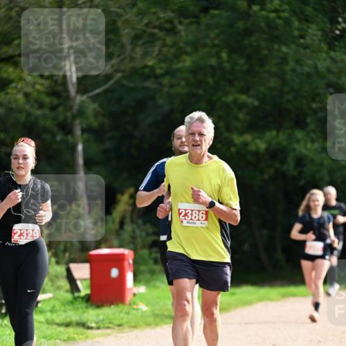27.09.2026 - 35. Volkslauf durch das schöne Alstertal Dr. Thomas Lammeyer http://msf.ph/oto/10581782 27.09.2026 12:28:40 Laufen 2329, 2386 meine-sportfotos.de