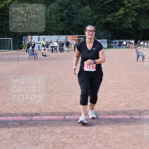 27.09.2026 - 35. Volkslauf durch das schöne Alstertal Strokosch-Dieckow http://msf.ph/oto/10581801 27.09.2026 13:03:38 Ziel 2187 meine-sportfotos.de