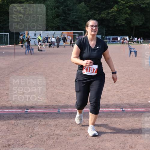 27.09.2026 - 35. Volkslauf durch das schöne Alstertal Strokosch-Dieckow http://msf.ph/oto/10581847 27.09.2026 13:03:38 Ziel 2187 meine-sportfotos.de