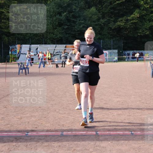 27.09.2026 - 35. Volkslauf durch das schöne Alstertal Strokosch-Dieckow http://msf.ph/oto/10581882 27.09.2026 13:06:15 Ziel 2082, 2083 meine-sportfotos.de
