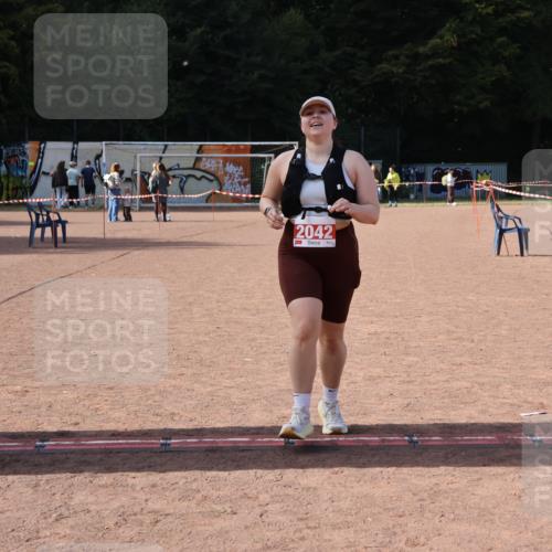 27.09.2026 - 35. Volkslauf durch das schöne Alstertal Strokosch-Dieckow http://msf.ph/oto/10581979 27.09.2026 13:06:49 Ziel 2042 meine-sportfotos.de