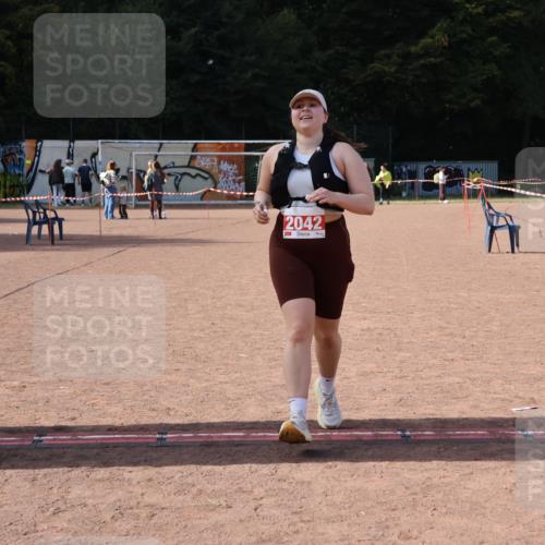 27.09.2026 - 35. Volkslauf durch das schöne Alstertal Strokosch-Dieckow http://msf.ph/oto/10581984 27.09.2026 13:06:50 Ziel 2042 meine-sportfotos.de