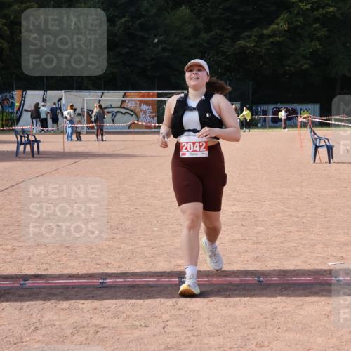 27.09.2026 - 35. Volkslauf durch das schöne Alstertal Strokosch-Dieckow http://msf.ph/oto/10581989 27.09.2026 13:06:50 Ziel 2042 meine-sportfotos.de