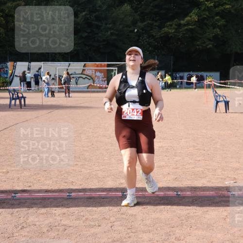 27.09.2026 - 35. Volkslauf durch das schöne Alstertal Strokosch-Dieckow http://msf.ph/oto/10581998 27.09.2026 13:06:50 Ziel 2042 meine-sportfotos.de