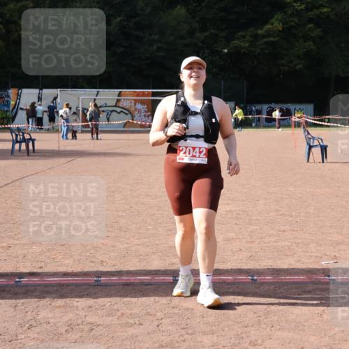 27.09.2026 - 35. Volkslauf durch das schöne Alstertal Strokosch-Dieckow http://msf.ph/oto/10582008 27.09.2026 13:06:50 Ziel 2042 meine-sportfotos.de
