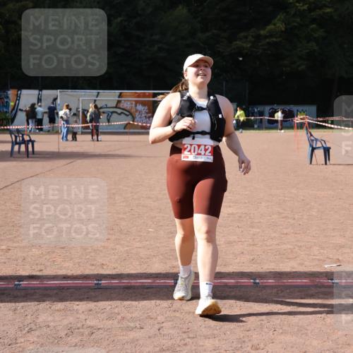 27.09.2026 - 35. Volkslauf durch das schöne Alstertal Strokosch-Dieckow http://msf.ph/oto/10582012 27.09.2026 13:06:50 Ziel 2042 meine-sportfotos.de