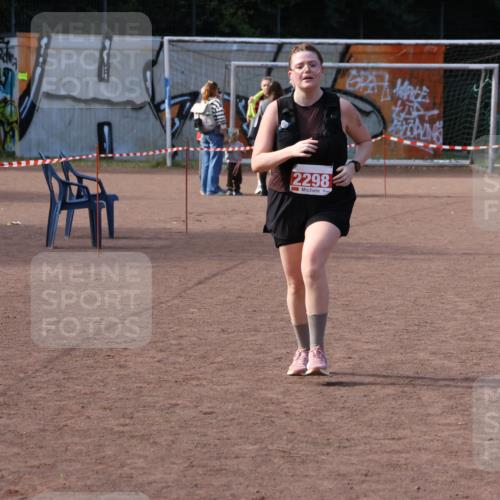 27.09.2026 - 35. Volkslauf durch das schöne Alstertal Strokosch-Dieckow http://msf.ph/oto/10582035 27.09.2026 13:10:17 Ziel 2106, 2109, 2298 meine-sportfotos.de