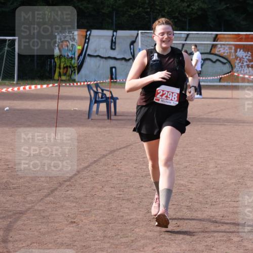 27.09.2026 - 35. Volkslauf durch das schöne Alstertal Strokosch-Dieckow http://msf.ph/oto/10582074 27.09.2026 13:10:19 Ziel 2106, 2109, 2298 meine-sportfotos.de