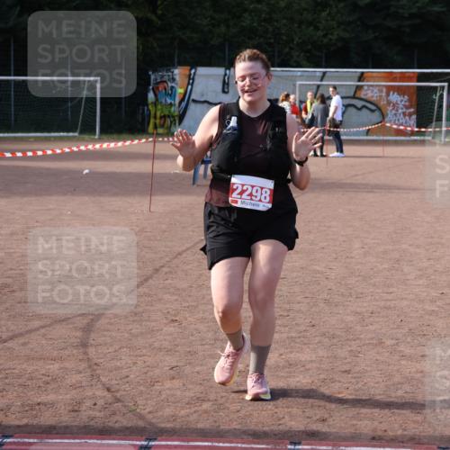 27.09.2026 - 35. Volkslauf durch das schöne Alstertal Strokosch-Dieckow http://msf.ph/oto/10582083 27.09.2026 13:10:19 Ziel 2106, 2109, 2298 meine-sportfotos.de