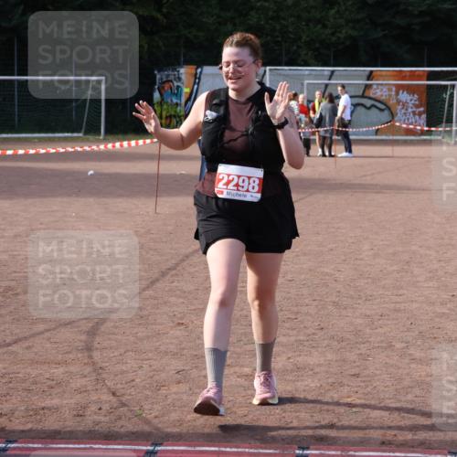 27.09.2026 - 35. Volkslauf durch das schöne Alstertal Strokosch-Dieckow http://msf.ph/oto/10582093 27.09.2026 13:10:20 Ziel 2106, 2109, 2298 meine-sportfotos.de