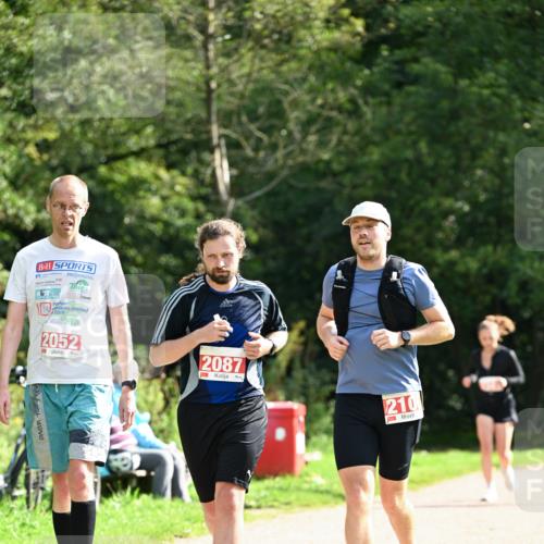 27.09.2026 - 35. Volkslauf durch das schöne Alstertal Dr. Thomas Lammeyer http://msf.ph/oto/10582146 27.09.2026 12:32:58 Laufen 2009, 2052, 2087, 210 meine-sportfotos.de