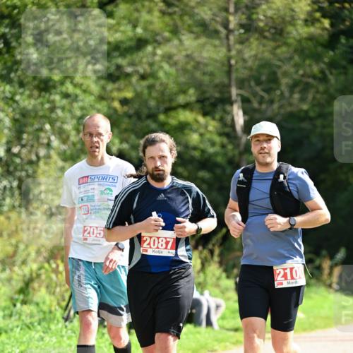 27.09.2026 - 35. Volkslauf durch das schöne Alstertal Dr. Thomas Lammeyer http://msf.ph/oto/10582154 27.09.2026 12:32:59 Laufen 2009, 205, 2087, 2100 meine-sportfotos.de