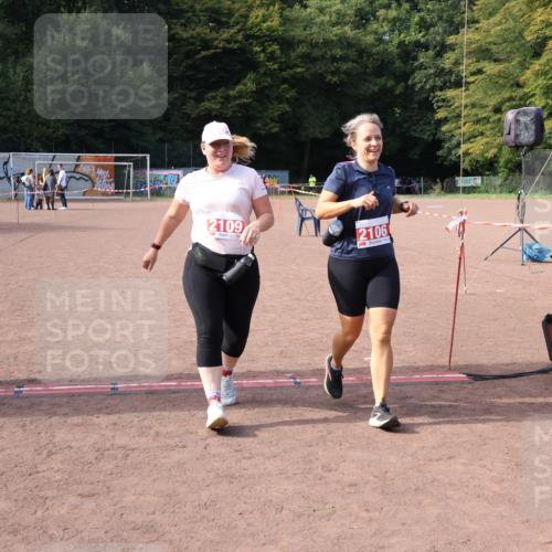 27.09.2026 - 35. Volkslauf durch das schöne Alstertal Strokosch-Dieckow http://msf.ph/oto/10582181 27.09.2026 13:10:24 Ziel 2106, 2109 meine-sportfotos.de